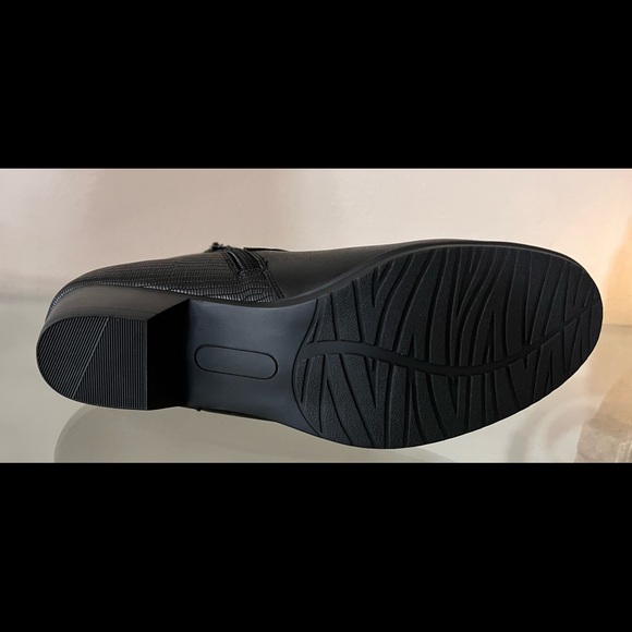 Kim Rogers Black Ankle Booties - Picture 5 of 5